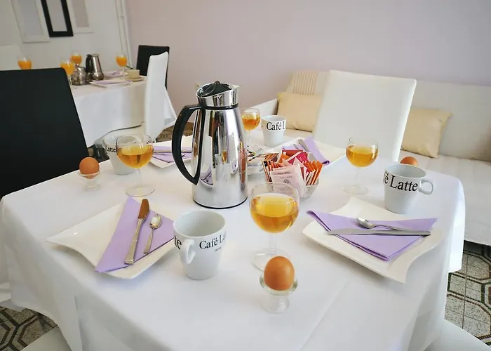 Rutar Guest house Rupa